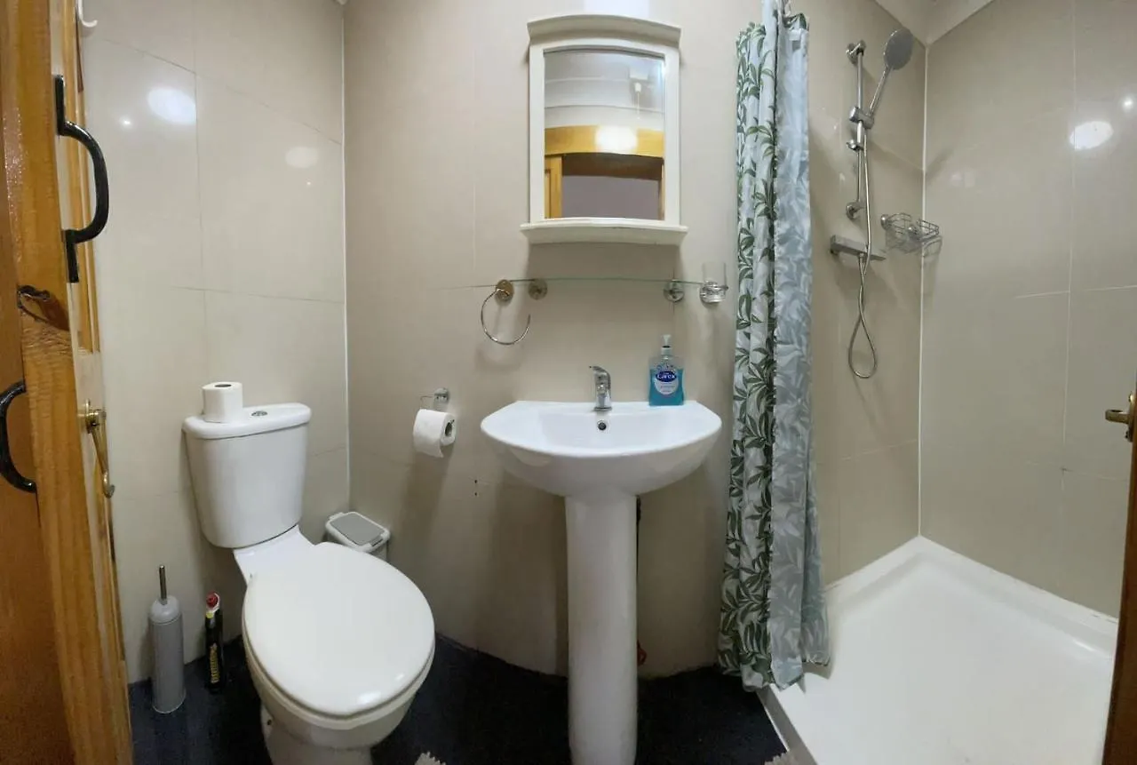 Lovely Room With En-Suite In Stratford London